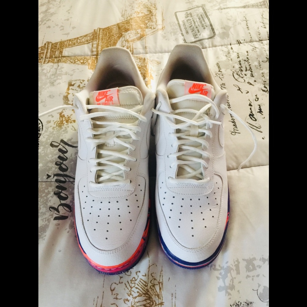 (SOLD)Men’s customized Nike Air Force 1’s